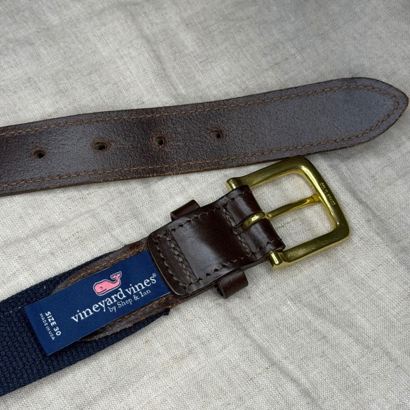 Vineyard Vines Mens Belt Pink Blue Brown Whale Logo Canvas Leather Size 30 USA - Picture 2 of 3